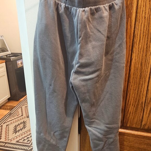 Adidas - soft athletic pants - Picture 2 of 3